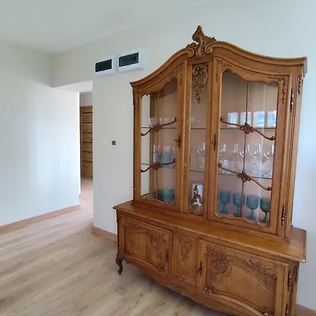 Stara Karczma Apartment Sypitki
